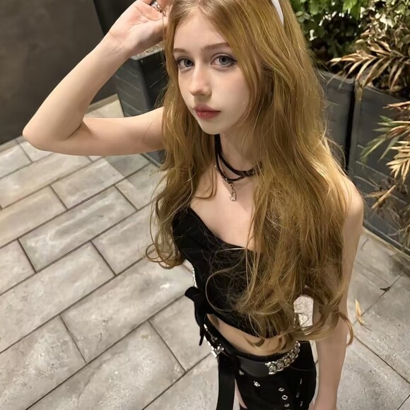 julieyates582